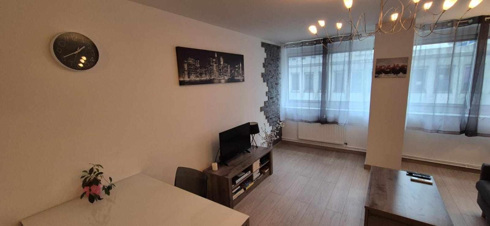 Nouveau !! Appartement Confortable Totalement Renove Avec Parking Gratuit - Hypercentre De Nancy Esterno foto