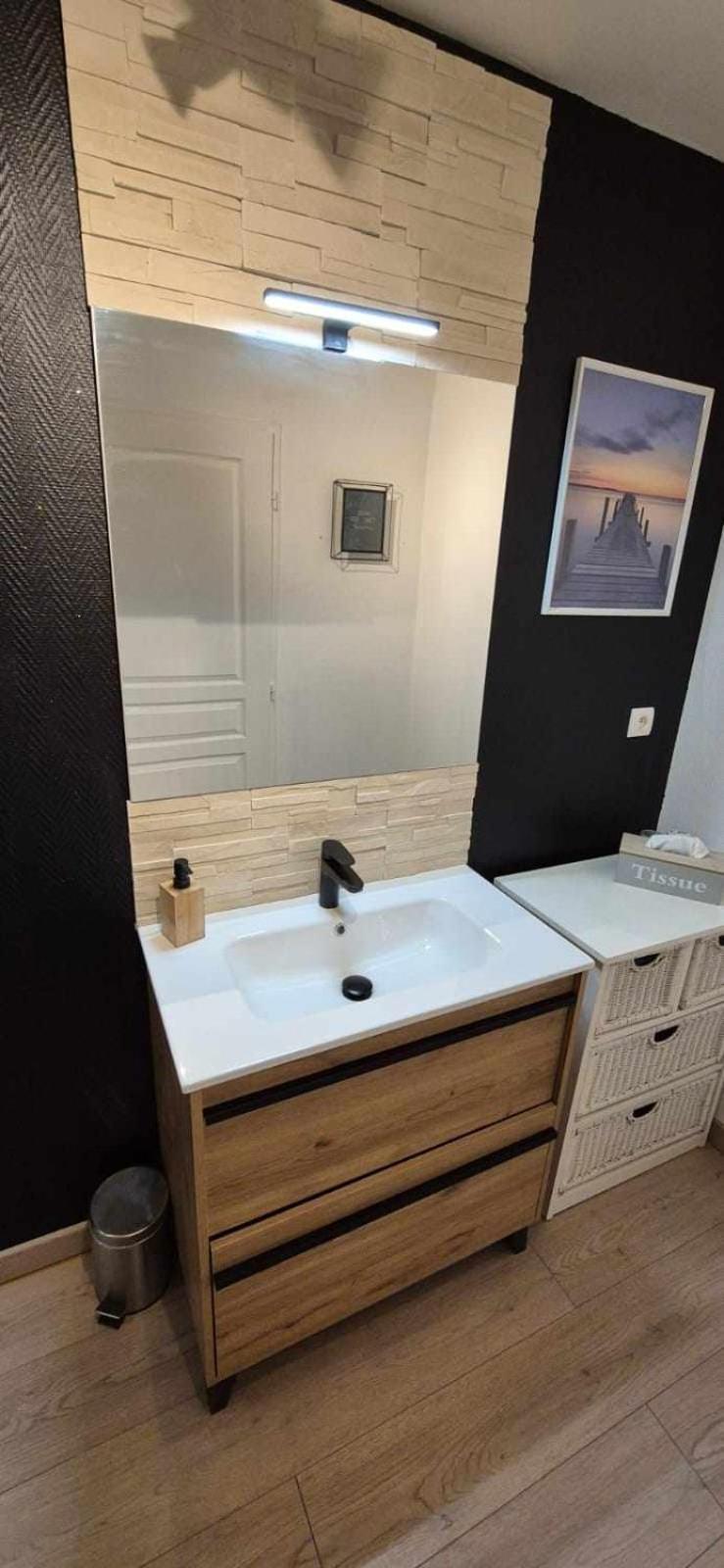 Nouveau !! Appartement Confortable Totalement Renove Avec Parking Gratuit - Hypercentre De Nancy Esterno foto